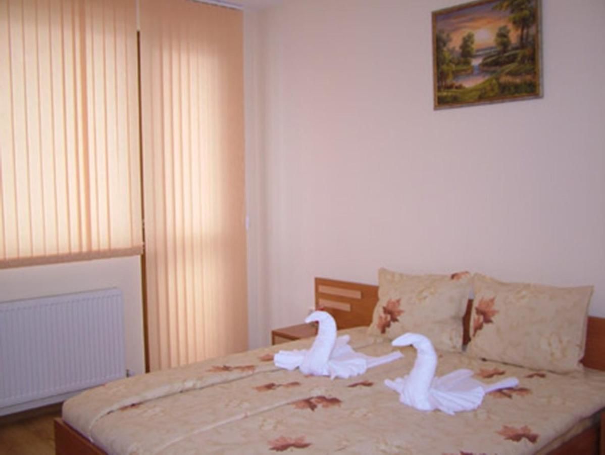 Отель Family Hotel St. Constantine and Helena Ивайловград-18